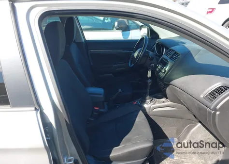 2015 Mitsubishi Outlander Sport Es z USA, uszkodzony, nr VIN 4A4AP3AUXFE009439